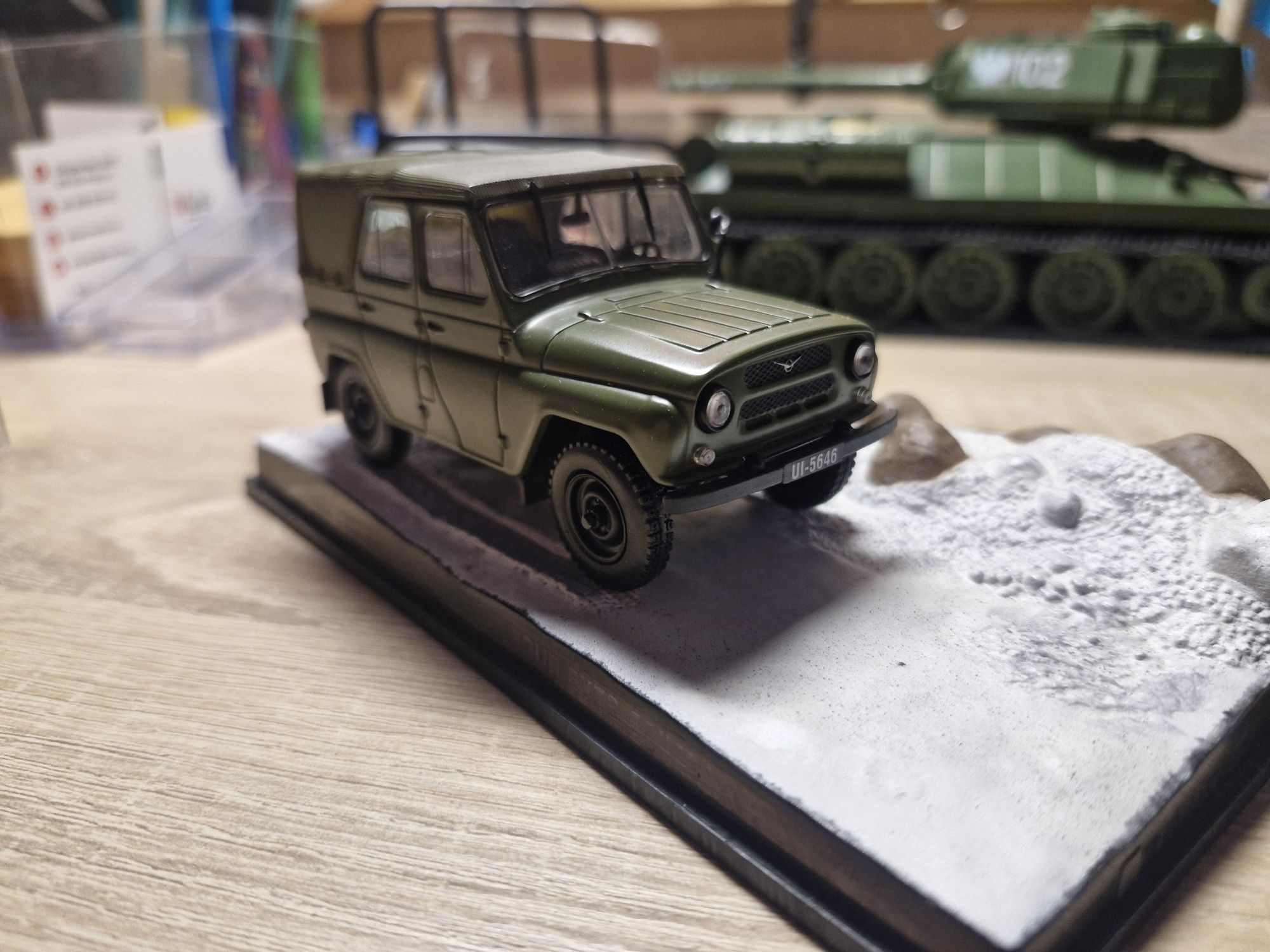 Sprzedam model Uaz skala 1.43 deagostini