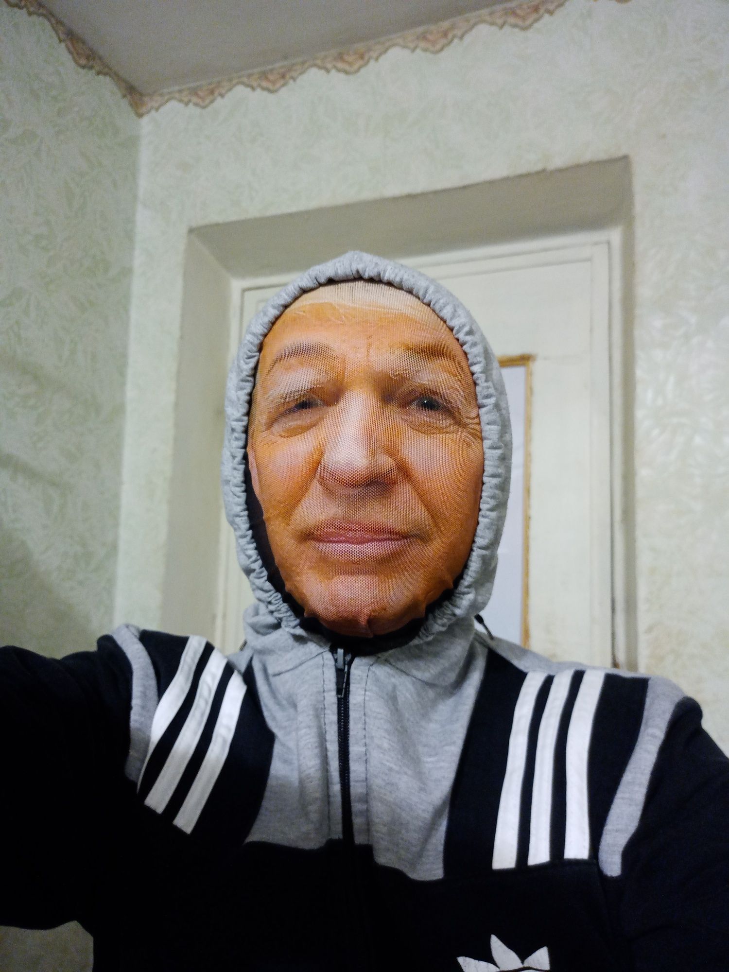 Маска с 3D принтом