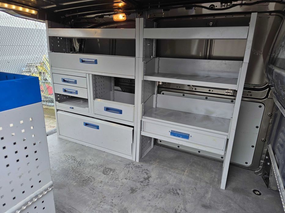 Regał samochodowy zabudowa serwisowa warsztatowa