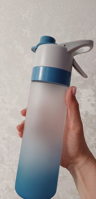 Пляшка для води/напоїв