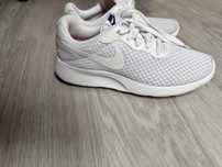 Buty Nike białe Tanjun