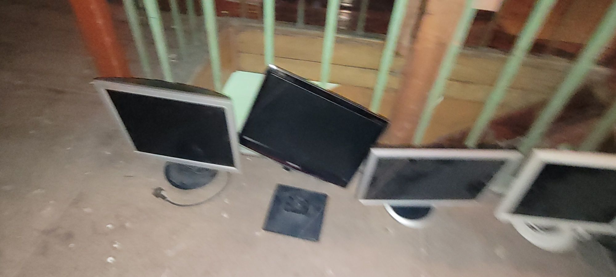 Monitor LCD  do  komputera