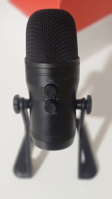 Microfone FiFine K690