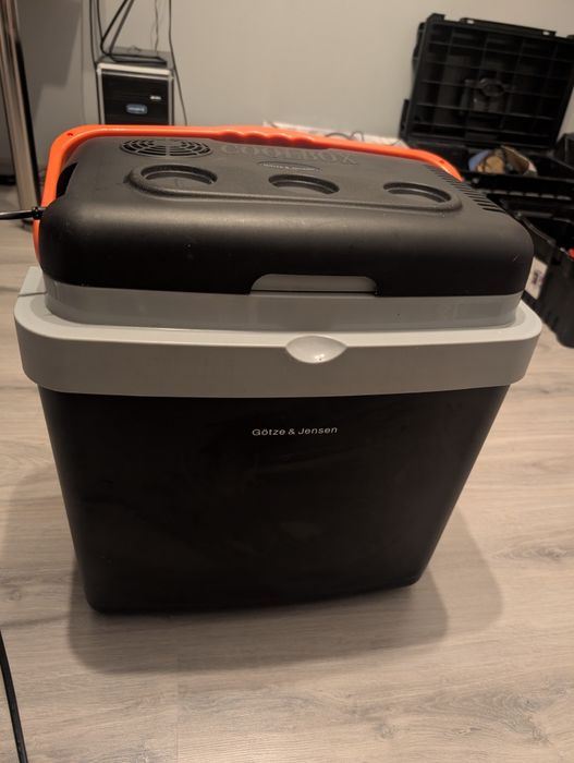 Lodówka GÖTZE & JENSEN tc900k