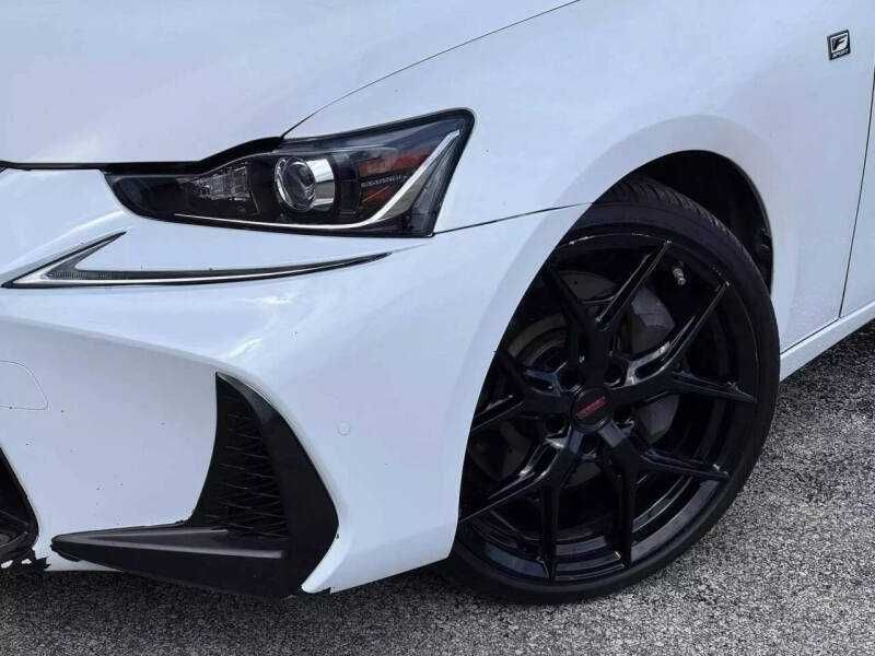 2020 Lexus IS 300