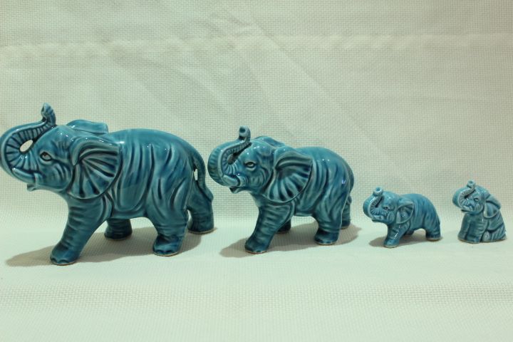 Manada de 4 Elefantes em Porcelana Chinesa Monocromáticos Azuis XX
