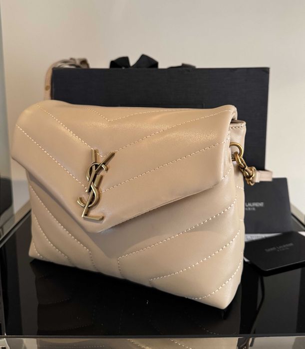 Mala Saint Laurent