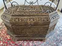 Baú de casamento antigo. Antique wedding case