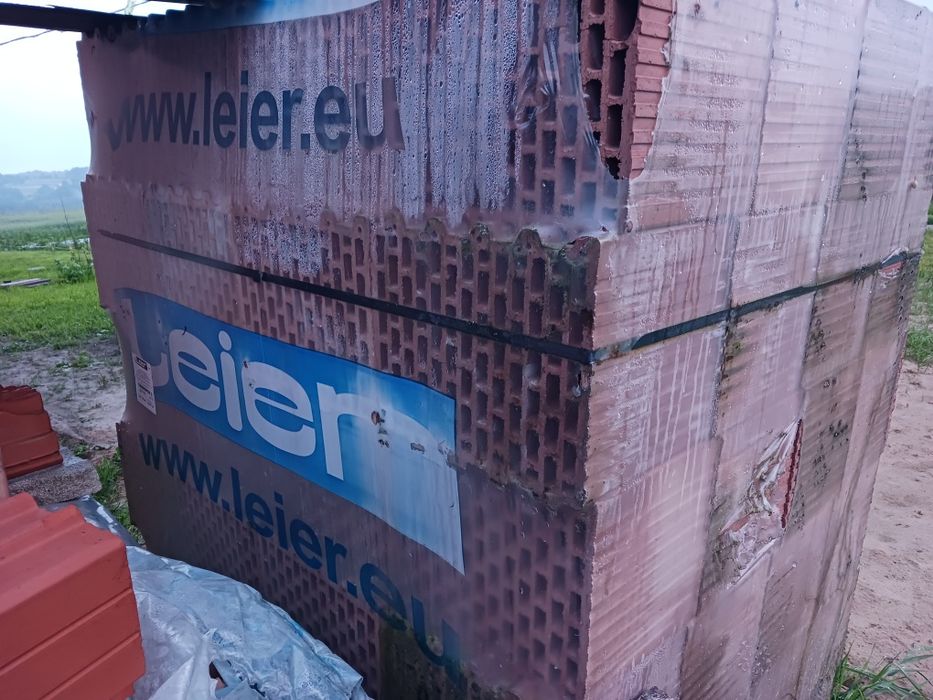 Pustaki Leier Termopor 30 p+w