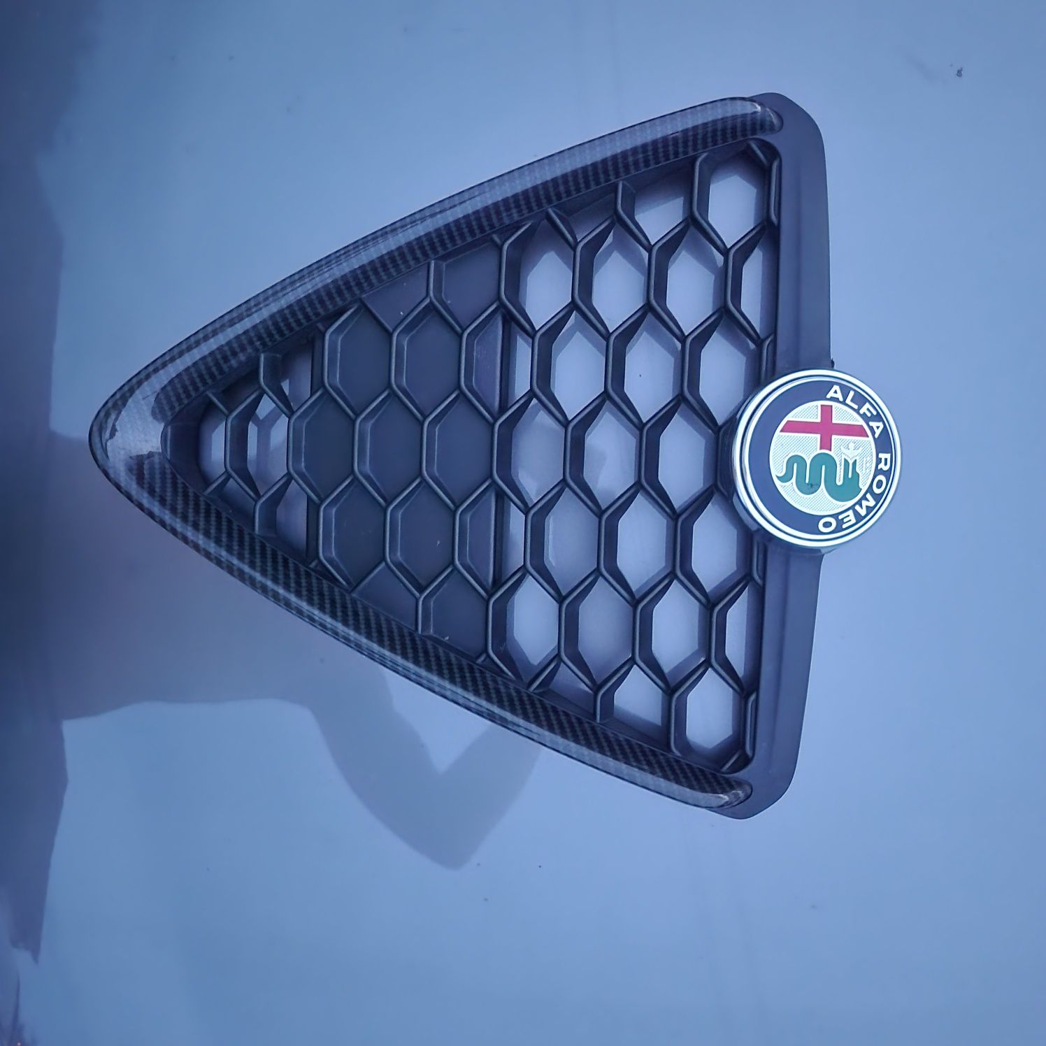 Grill atrapa Scudetto Alfa Giulietta Veloce Carbon 2019