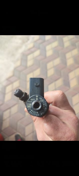 Форсунка обратка пасат ауді шкода б7 2.0тді 140сил лобове скло б7