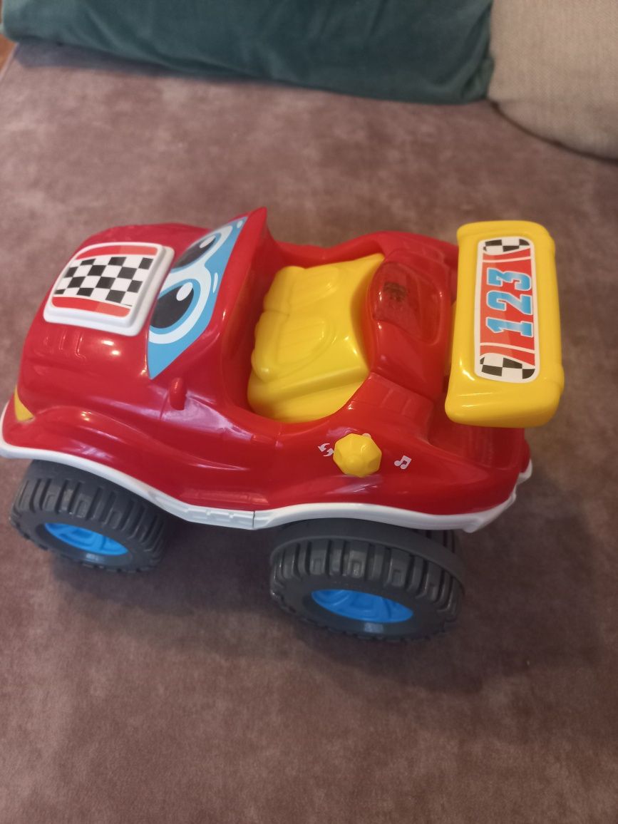 Auto na pilota terenówka clementoni