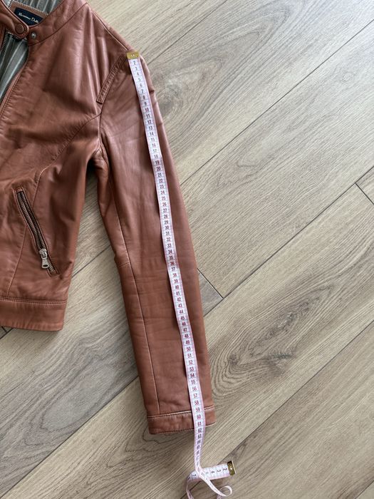 Шкіряна куртка Massimo Dutti, розмір S