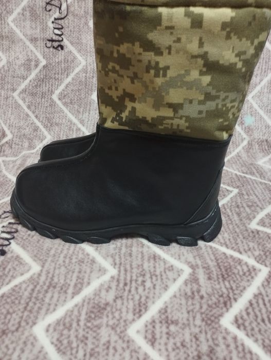 Продам бурки на подошве
