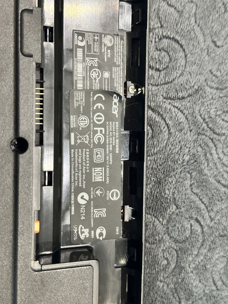 Продам ноутбук ACER Aspire E1