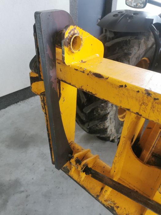 Haki JCB Q-Fit do wspawania, mocowania, zaczepy