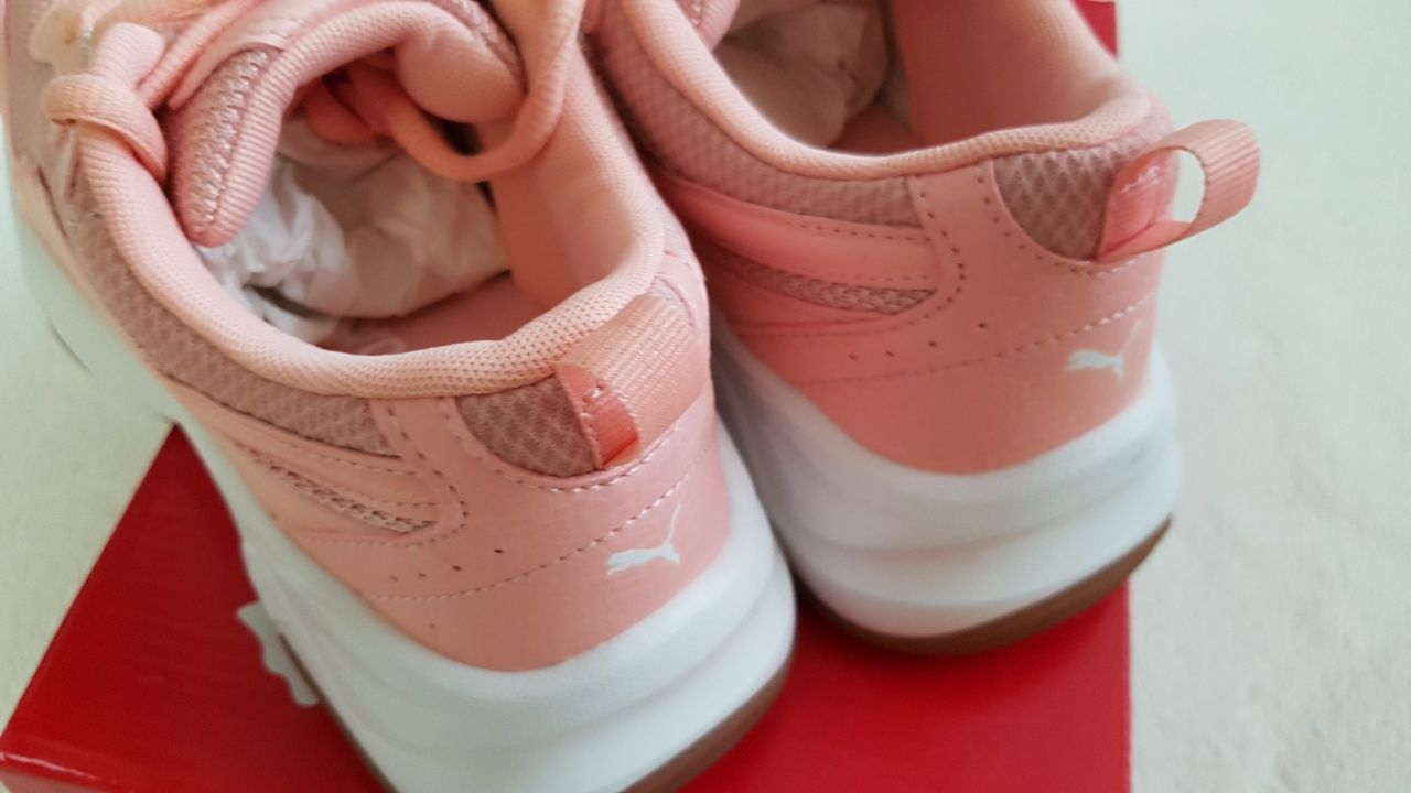 Кроссовки Puma CILIA 37,5р,оригинал.