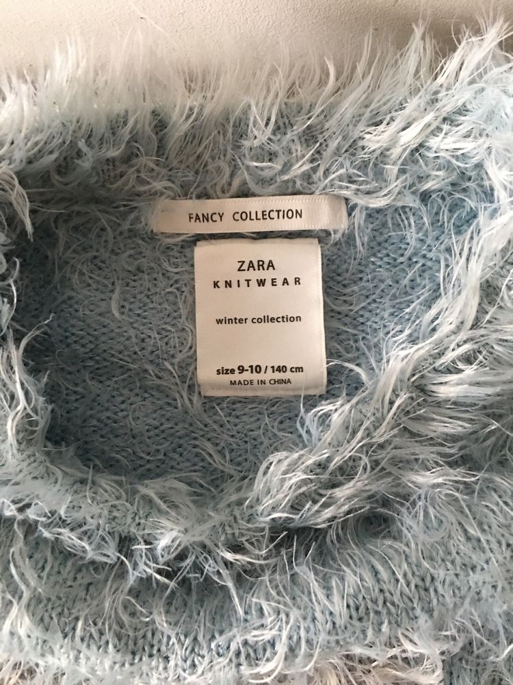 Włochaty sweter Zara koala błękitny