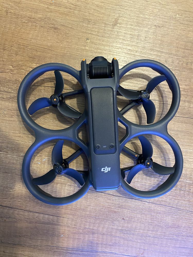 DJI Avata 2 – Full More Combo + dodatki – jak nowy!
