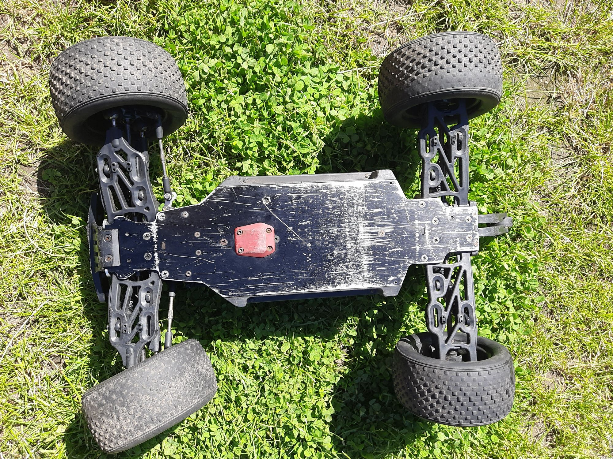 Thunder Tiger mt4g3 arrma traxxas