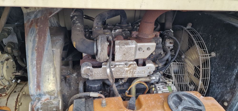 Kompresor śrubowy 7m doosan ingersoll rand  (atlas comp air)