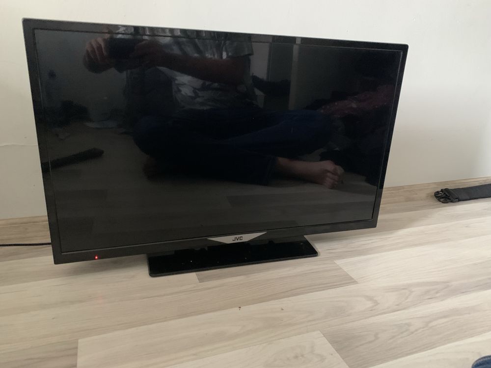 Telewizor JVC 32 cale Netflix Youtube