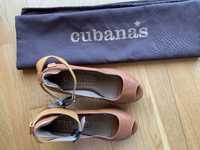 Sapatos novos Cubanas em pele cor camel