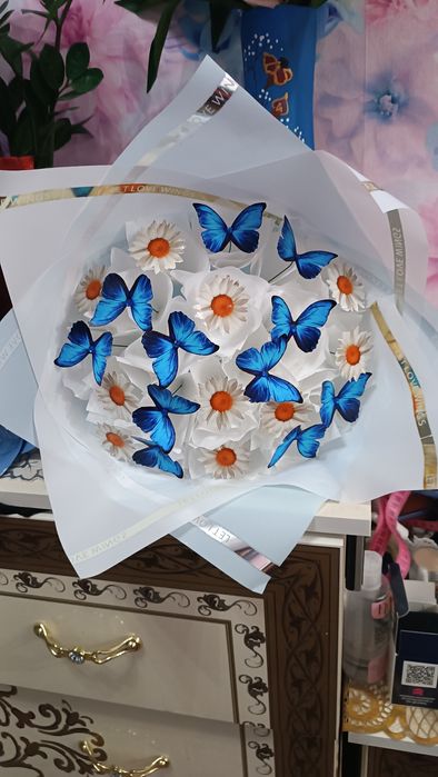 Букетик з метеликами/ Букет с бабочками