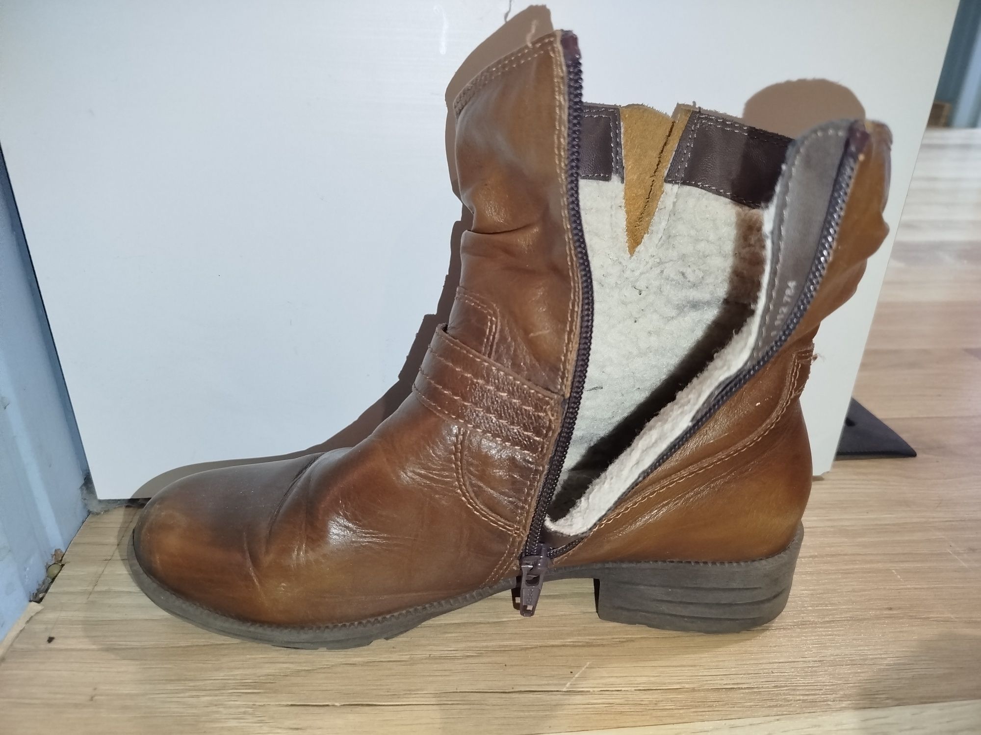 Buty z futerkiem