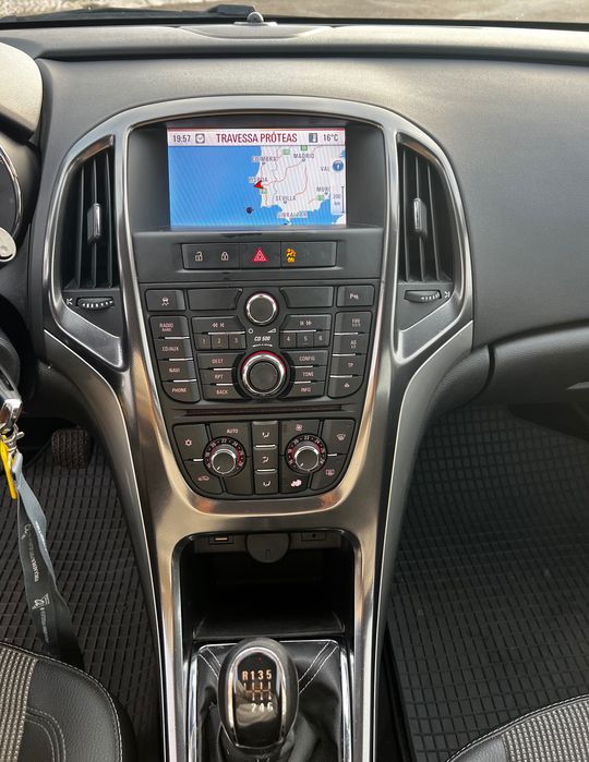 Opel Astra J 1.7Cdti Sports Tourer