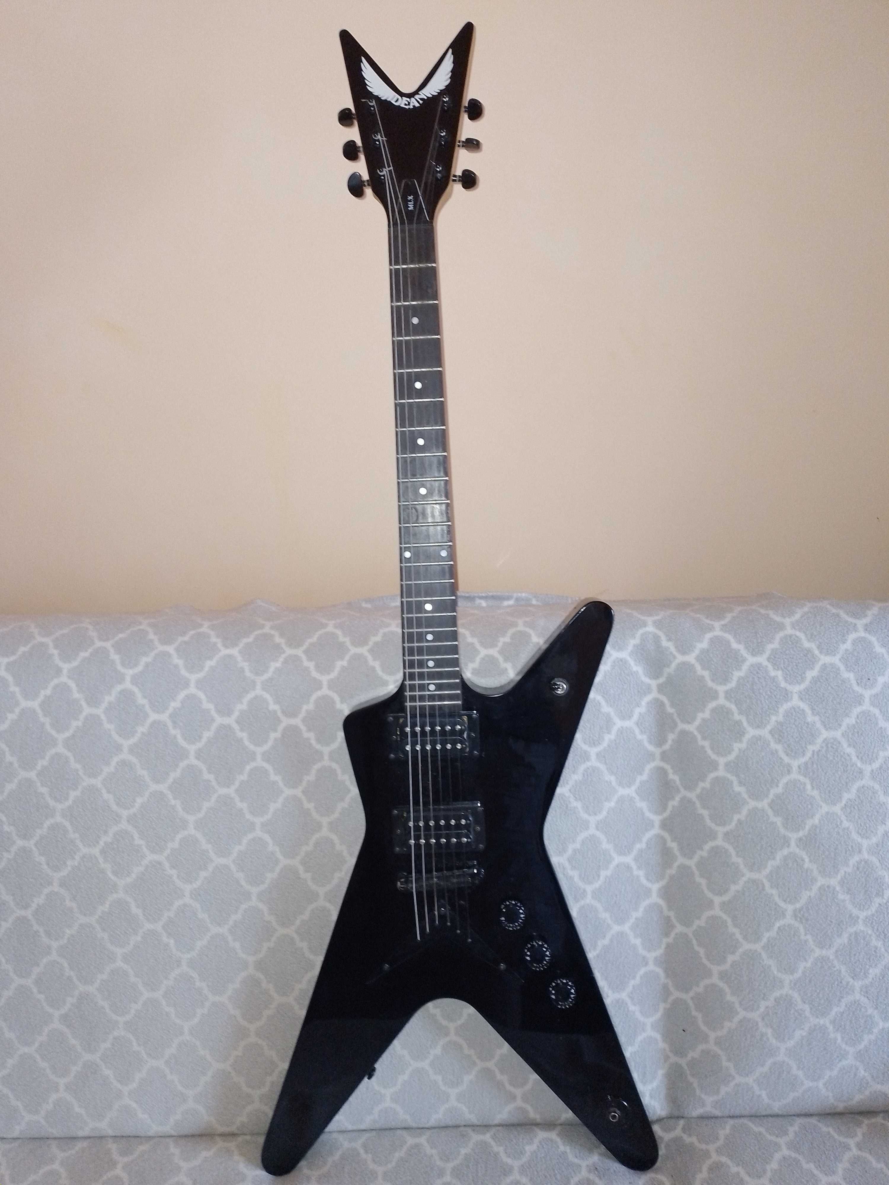 Gitara elektryczna Dean mlx czarna + futerał oraz wzmacniacz JOYO D-15
