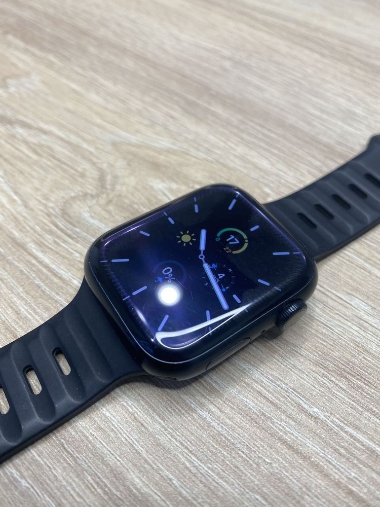 Apple Watch 7 45mm midnight aluminim + gratisy