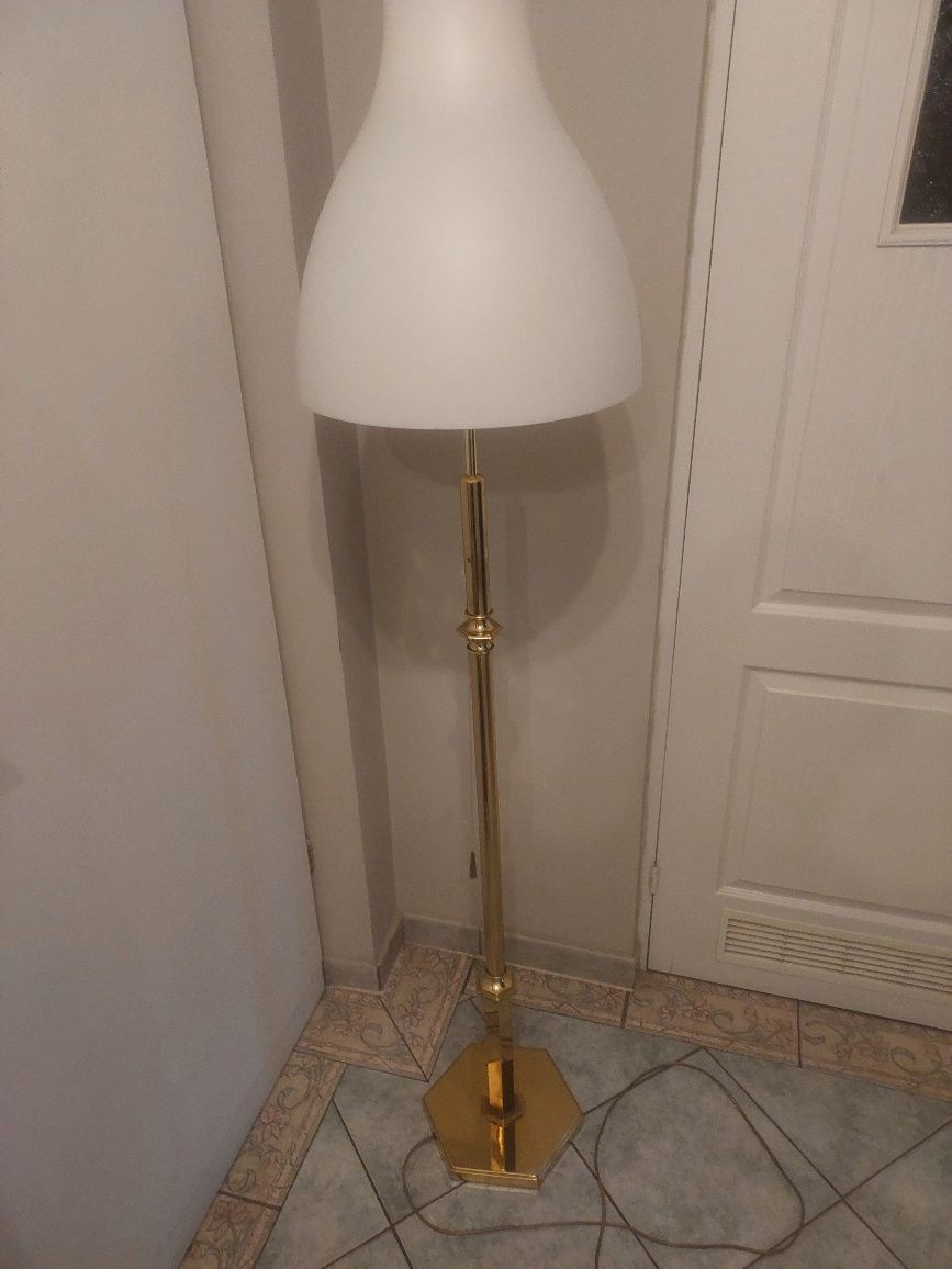 Lampa stojąca podłogowa z mosiądzu