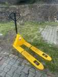 Wózek paletowy 2.5t
