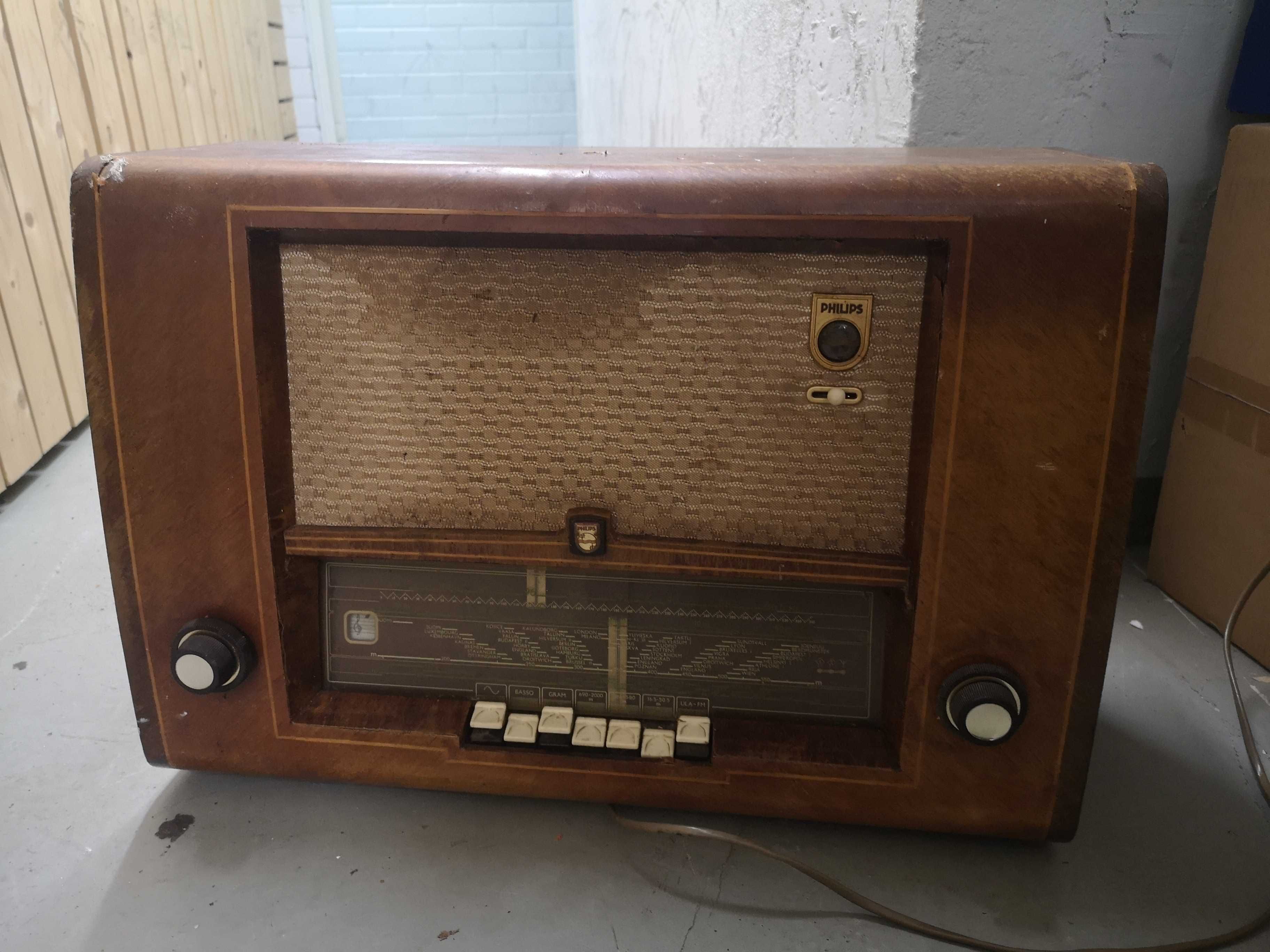 Ламповый приёмник Philips