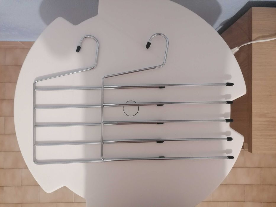 2 Cabides Multifuncionais NOVOS