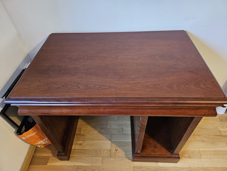 Secretária com gaveta em madeira