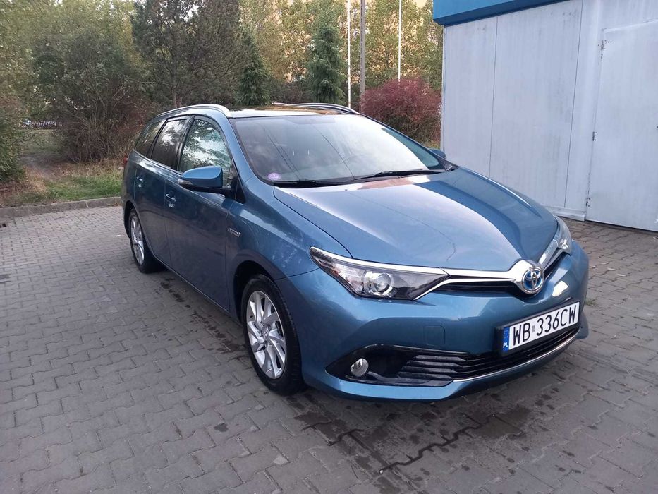 Auris kombi 1.8 hybrid panorama serwis ASO oryginalny przebieg
