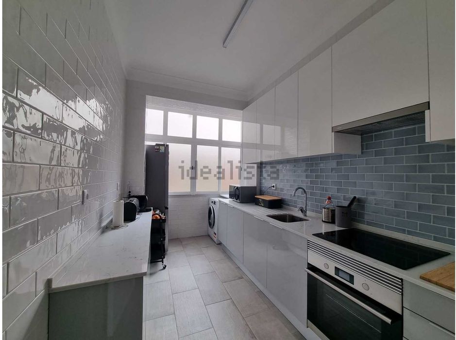 Quarto Casal num T2 Renovado em Aguálva - Cacém