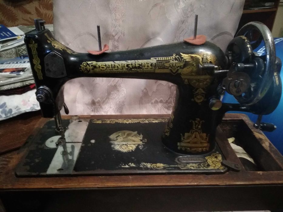 Швейная машина SINGER