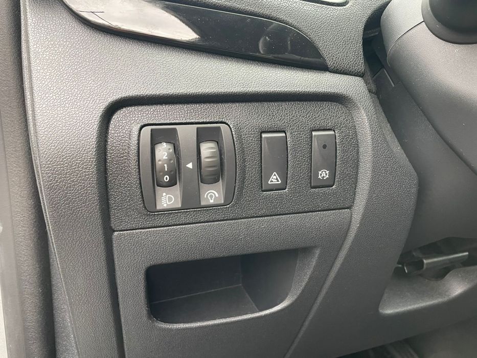 Автомобіль Renault Megane Scenic