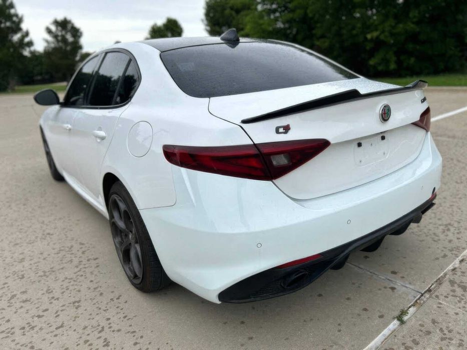 Alfa Romeo Giulia Ti      2019