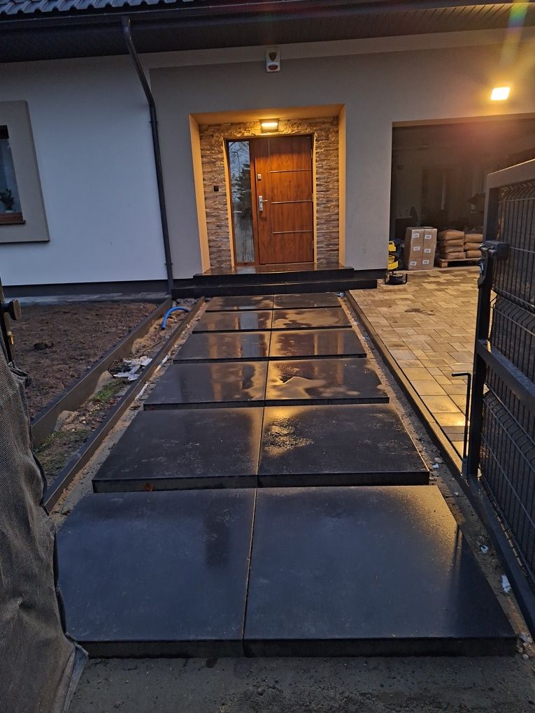 Układanie kostki brukowej