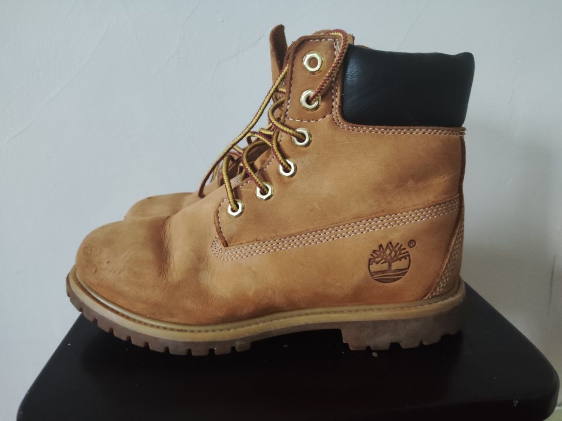 Продам черевики Timberland