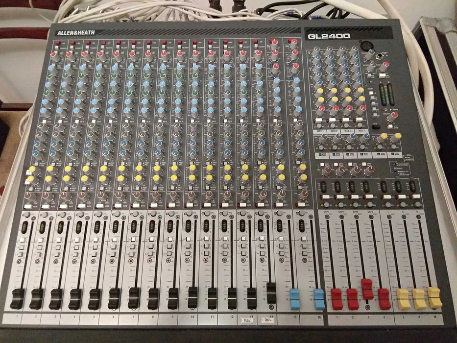 Мікшерний пульт Allen&Heath GL2400-16 з мультикорами 14 та 19 метрів