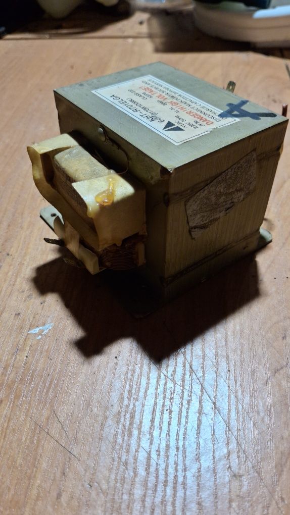Transformator z mikrofalówki 800w