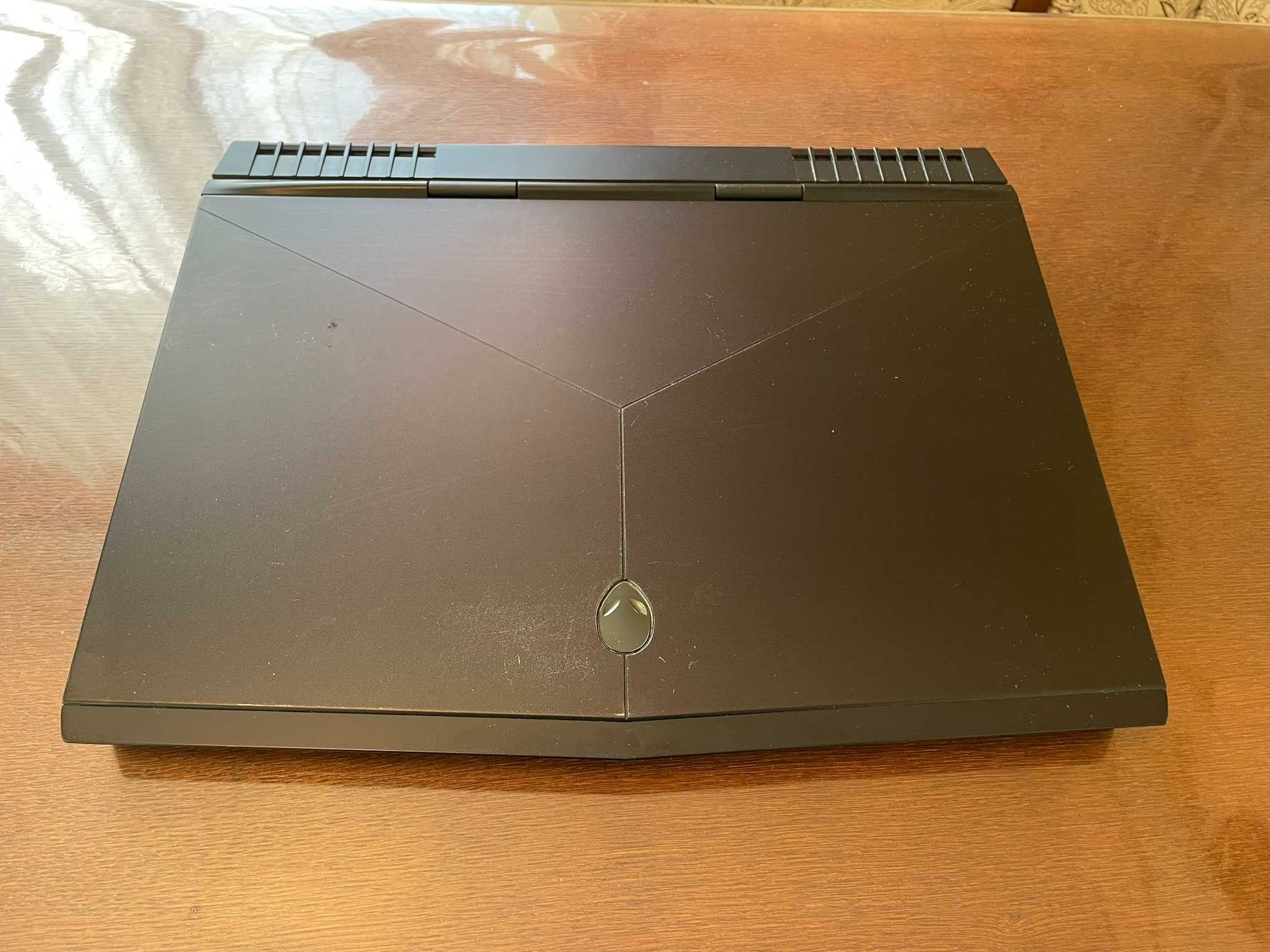 Ноутбук 15" FHD Alienware 15 R4 (I7-8750H/16Gb/SSD512+HDD 1Tb/GTX1070)