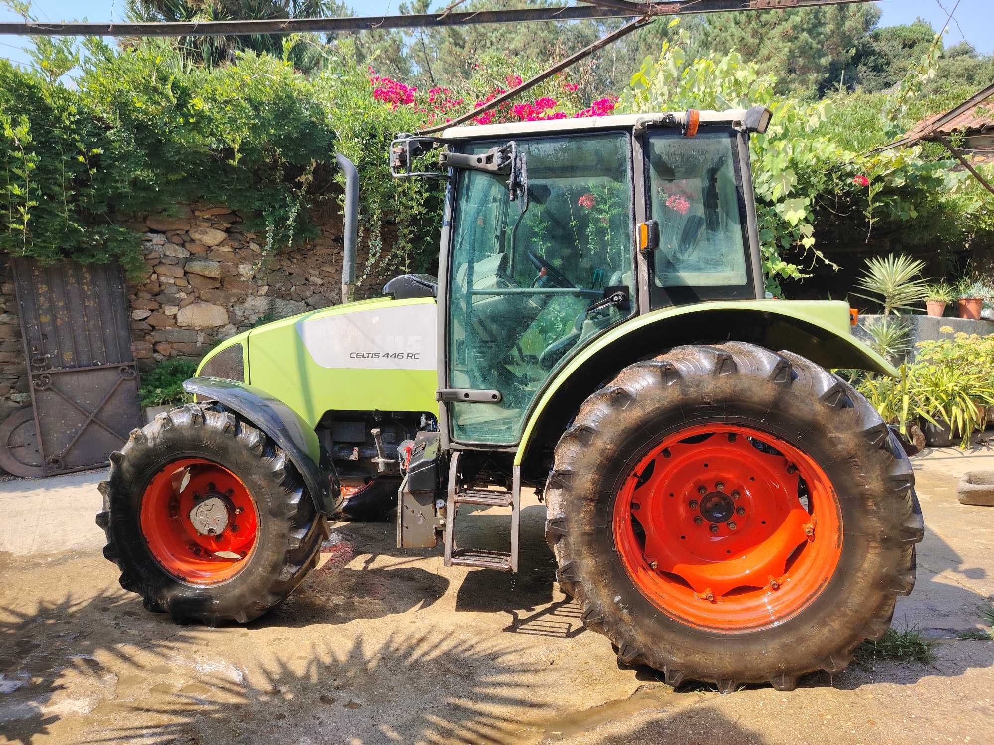 Trator Claas Celtis 446 RC