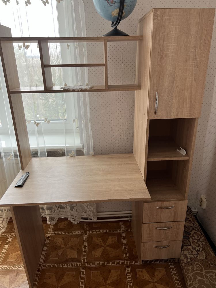 Продається дитячий столик