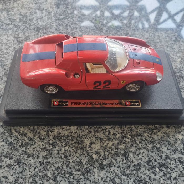 Carros de coleção Barugo